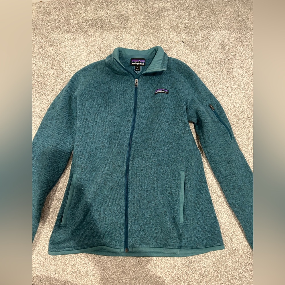 2 Patagonia sweatshirts size S